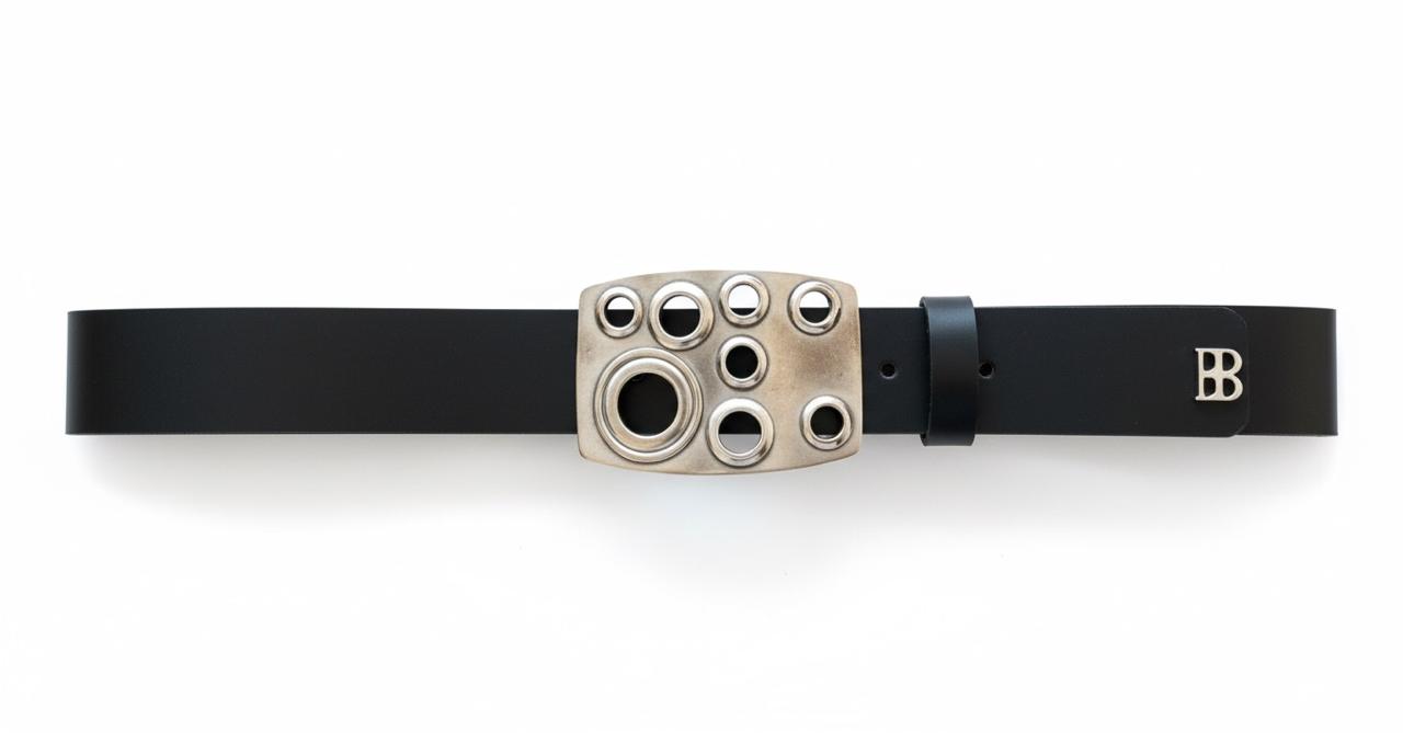 FAJA NEGRA HEBILLA HUECOS