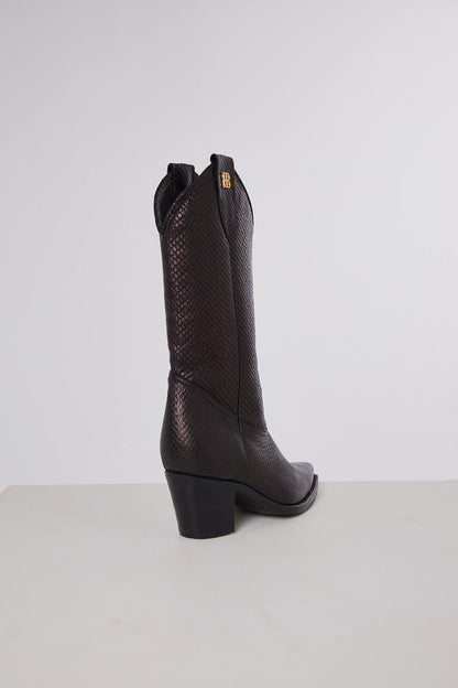 ELE BOOTS