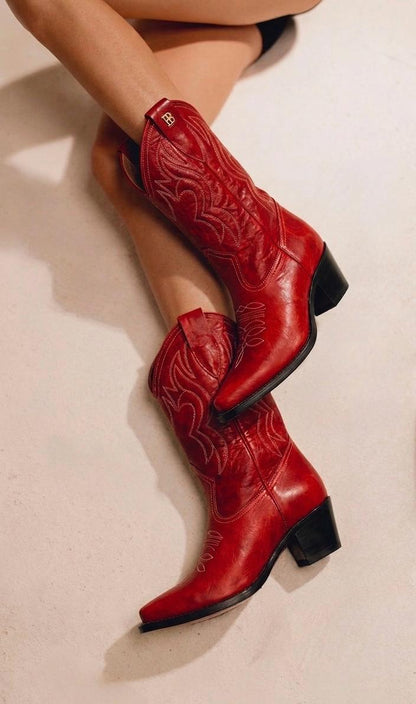 SCARLET BOOTS